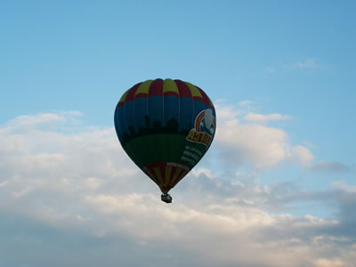 De ballon in de lucht